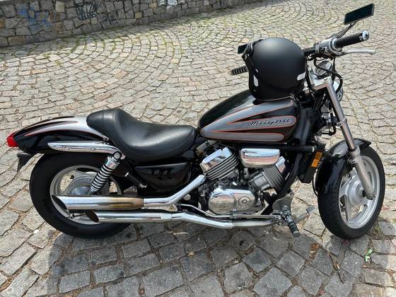 HONDA 750 MAGNA HONDA 750 MAGNA